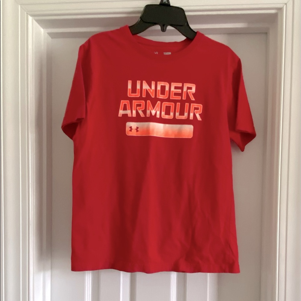 Under Armour T-shirt